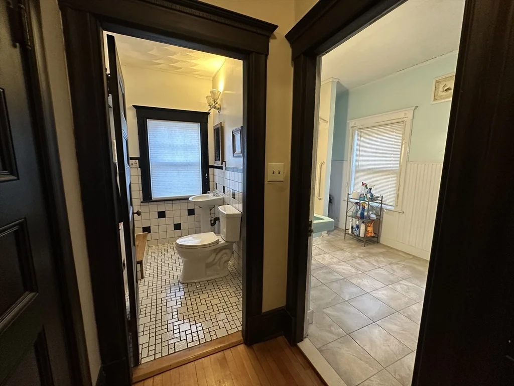 58 Grace St, West End