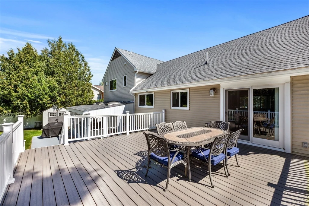 46 Juniper Dr, Saugus