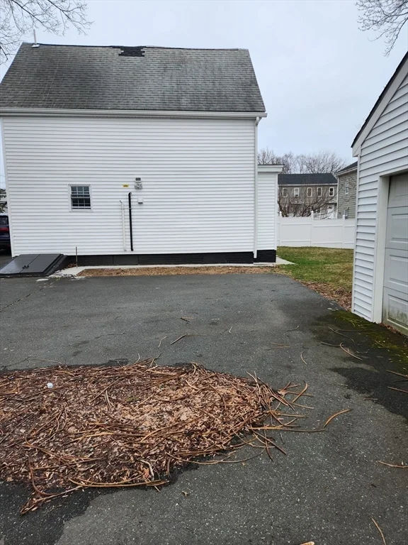 24 Emmet St, Brockton