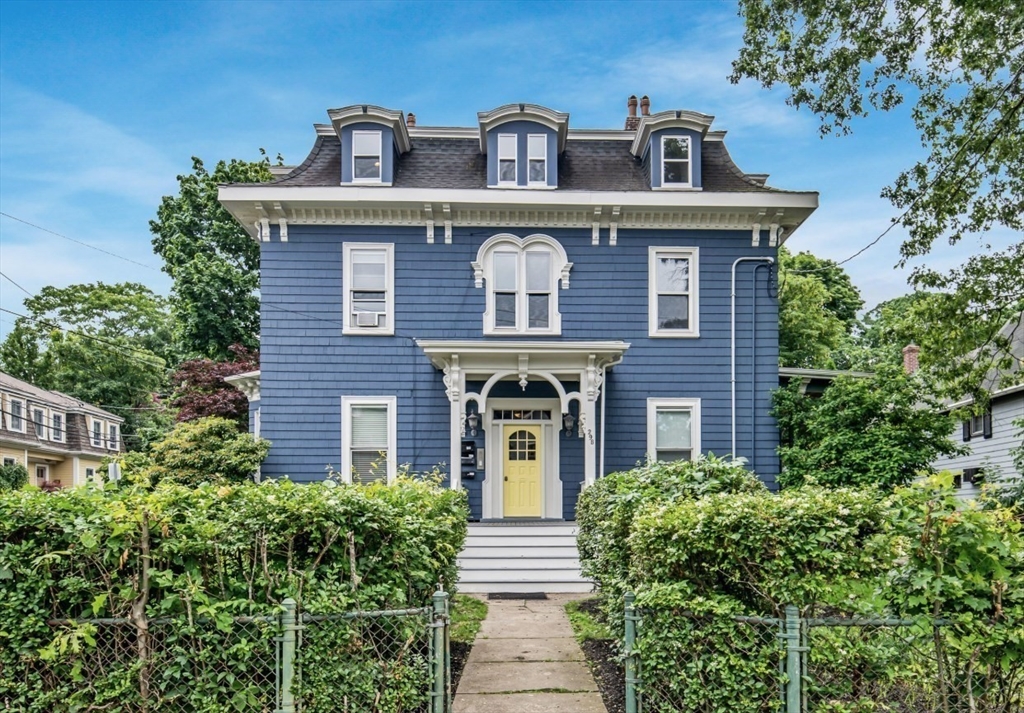 298 Lamartine St, Jamaica Plain