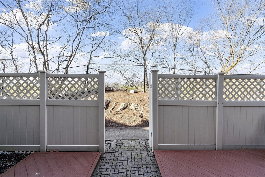 200 Falls Blvd, Quincy