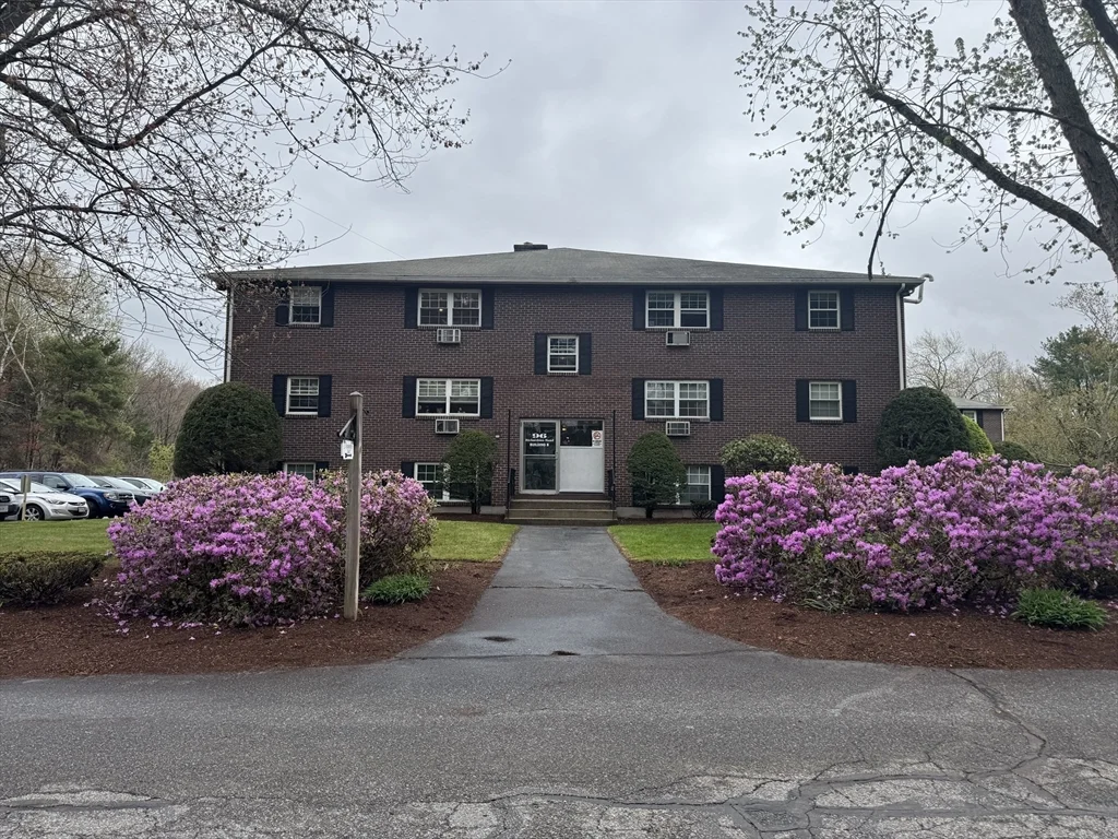 96 Richardson Rd, Chelmsford