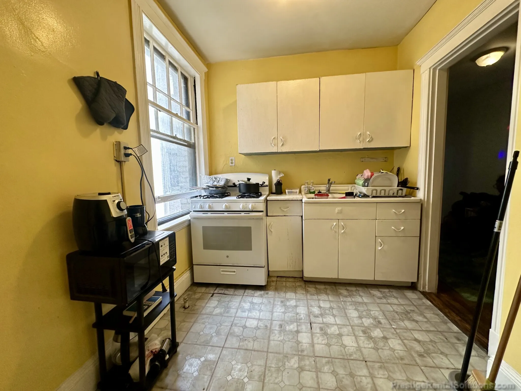 28 Sidlaw Rd, Brighton