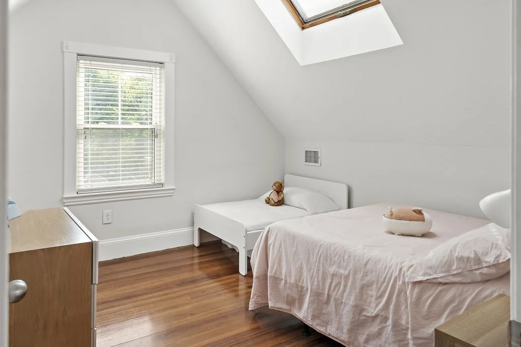 1281 Walnut St, Newton