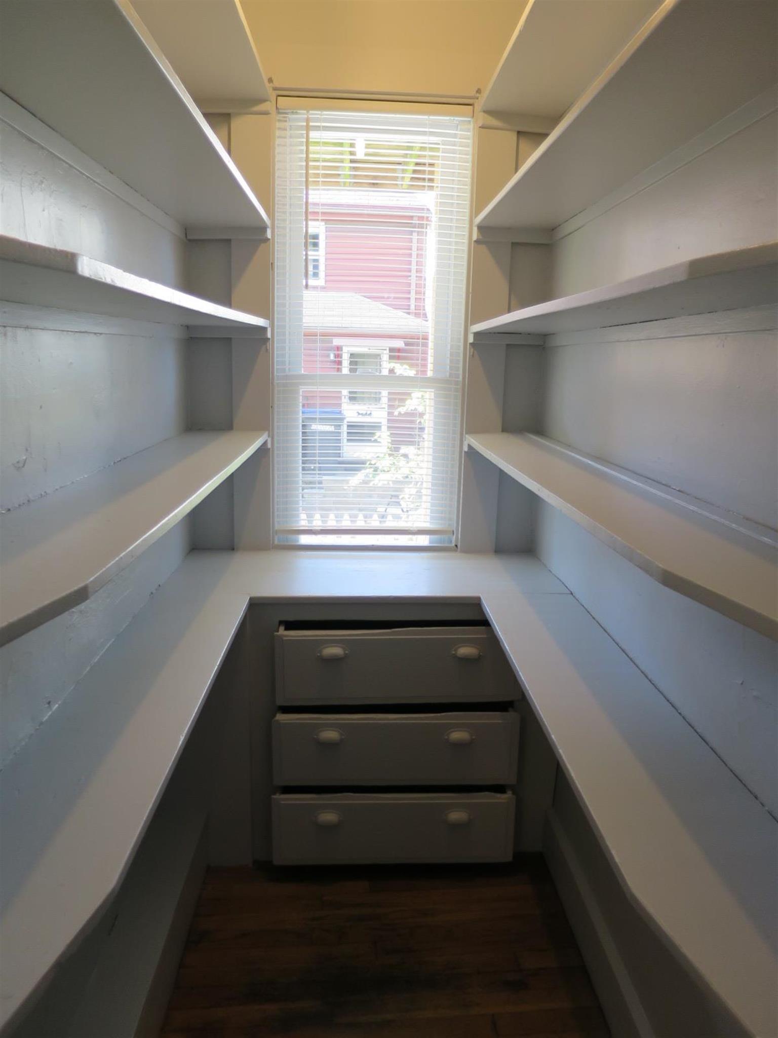 42 Glenwood Rd, Somerville