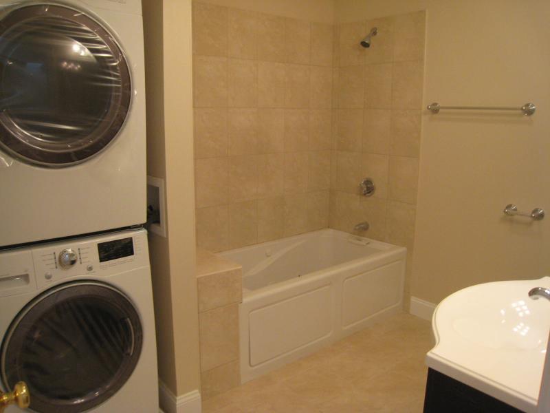 614 Main St, Medford