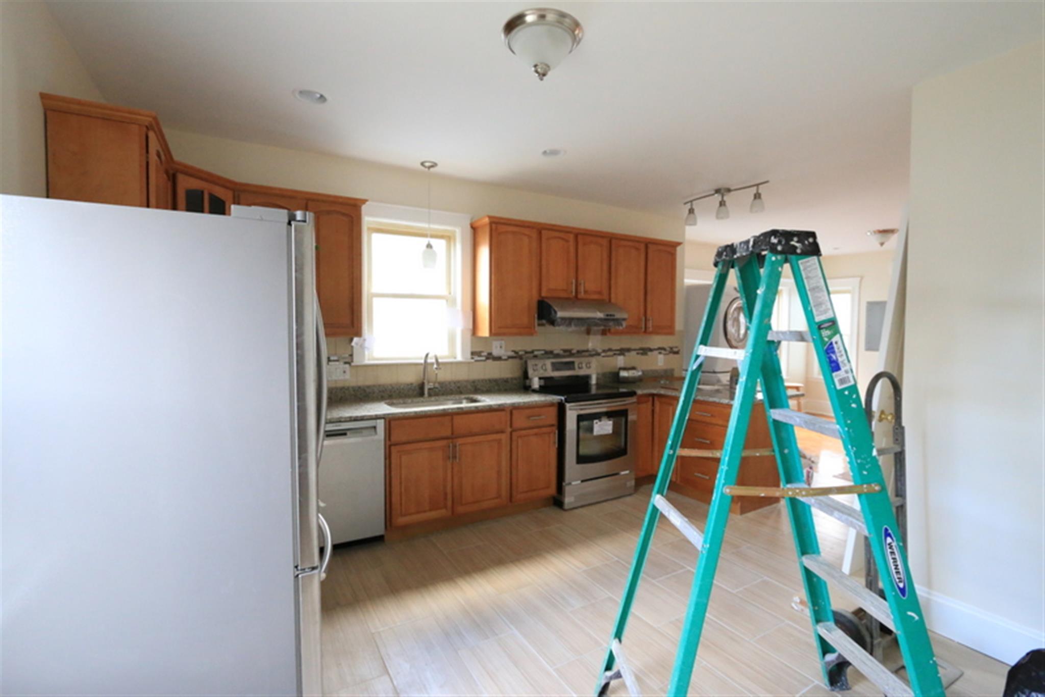 14 Bay State Ave, Powder House Square