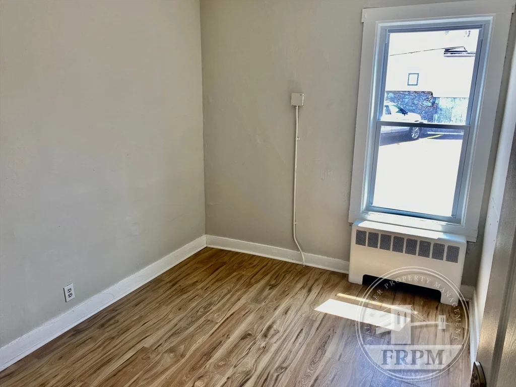 270 Fourth St, Fall River