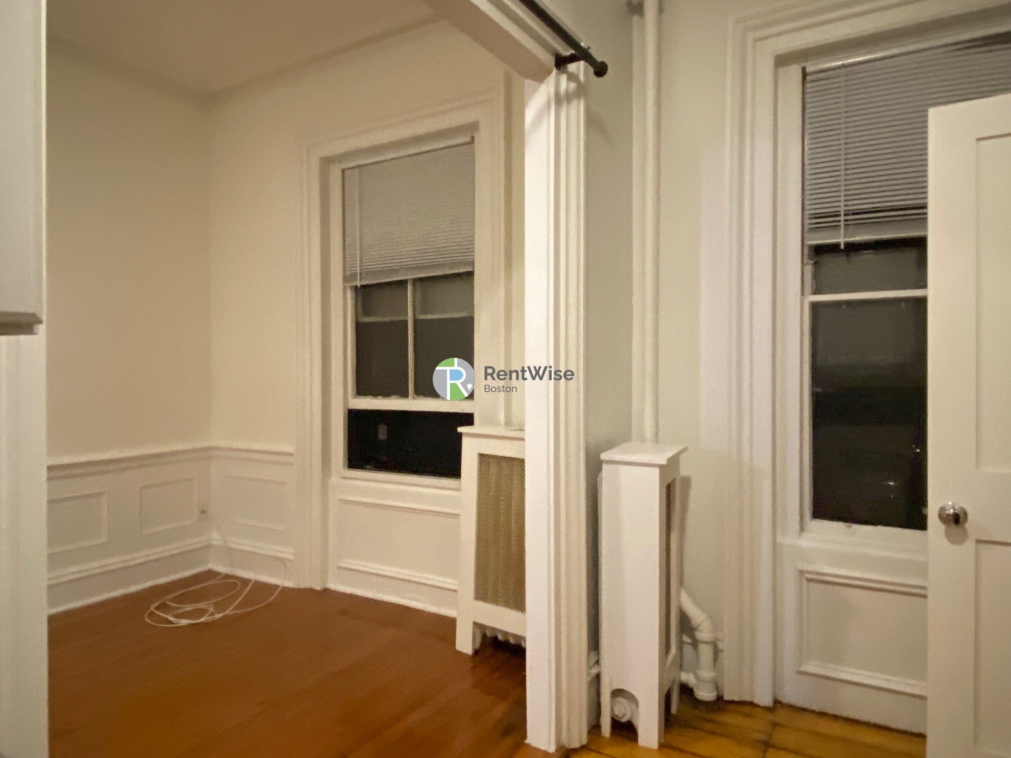 92 Charles St, Beacon Hill