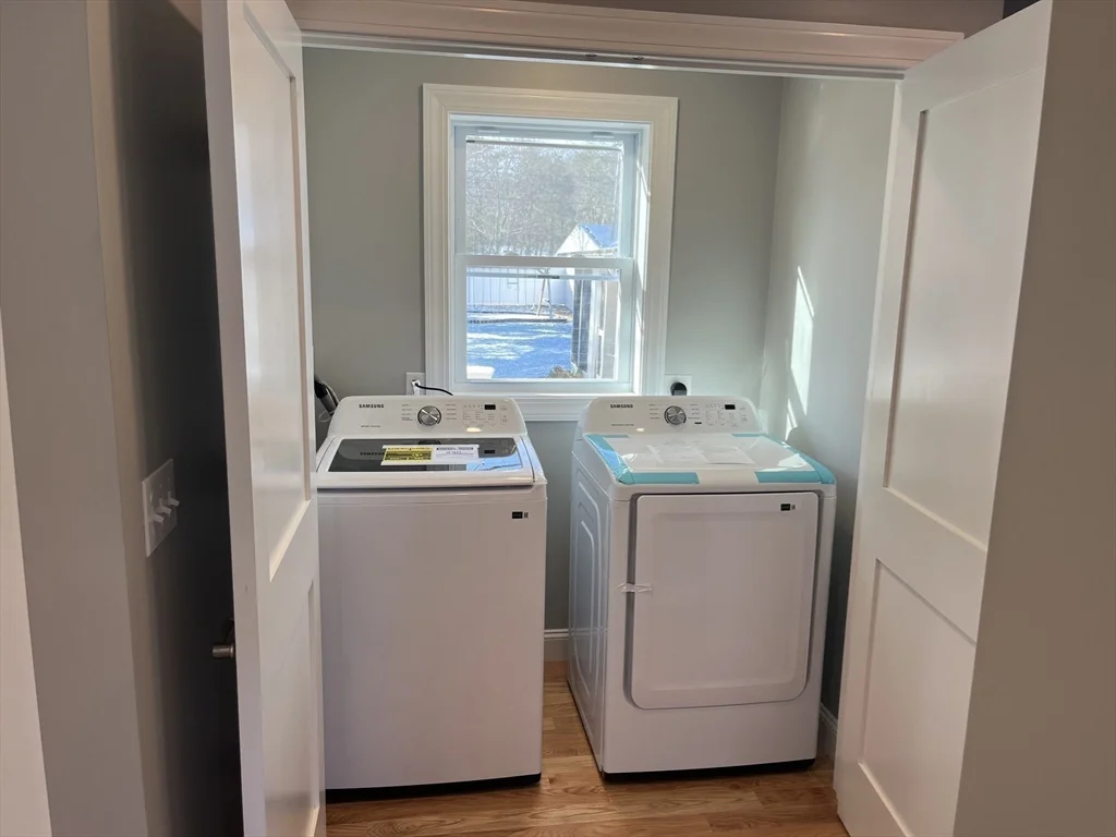 14 Cherry Rd, Beverly