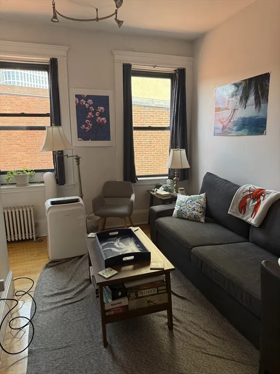 75 Burbank St, Fenway