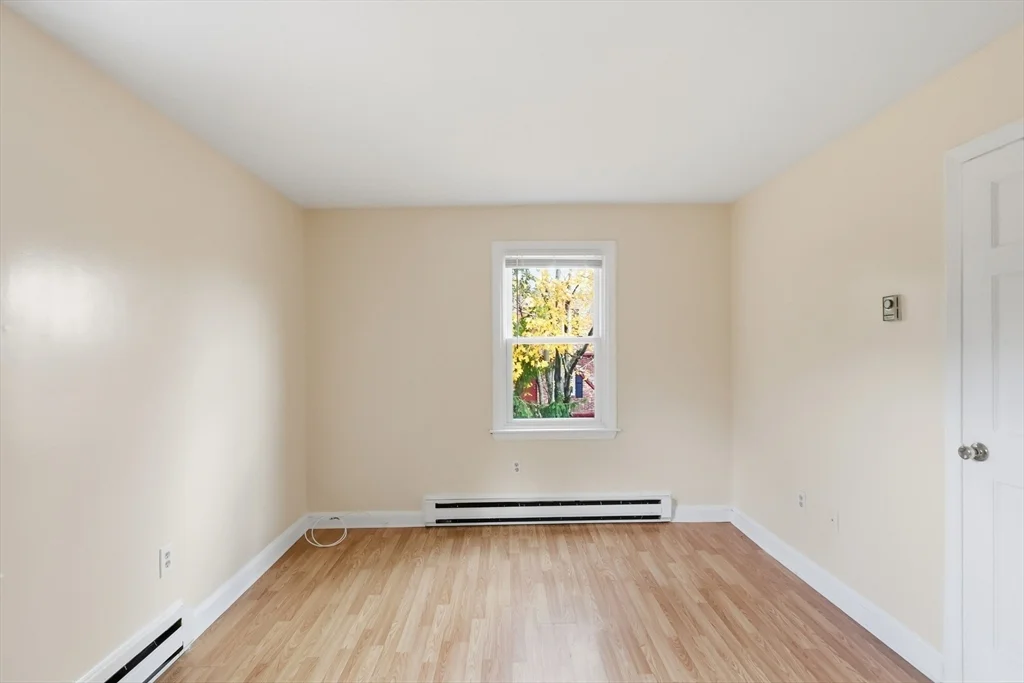 453 Pond St, Braintree
