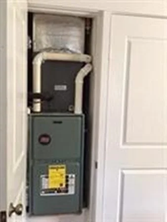 53 Heath St, Jamaica Plain