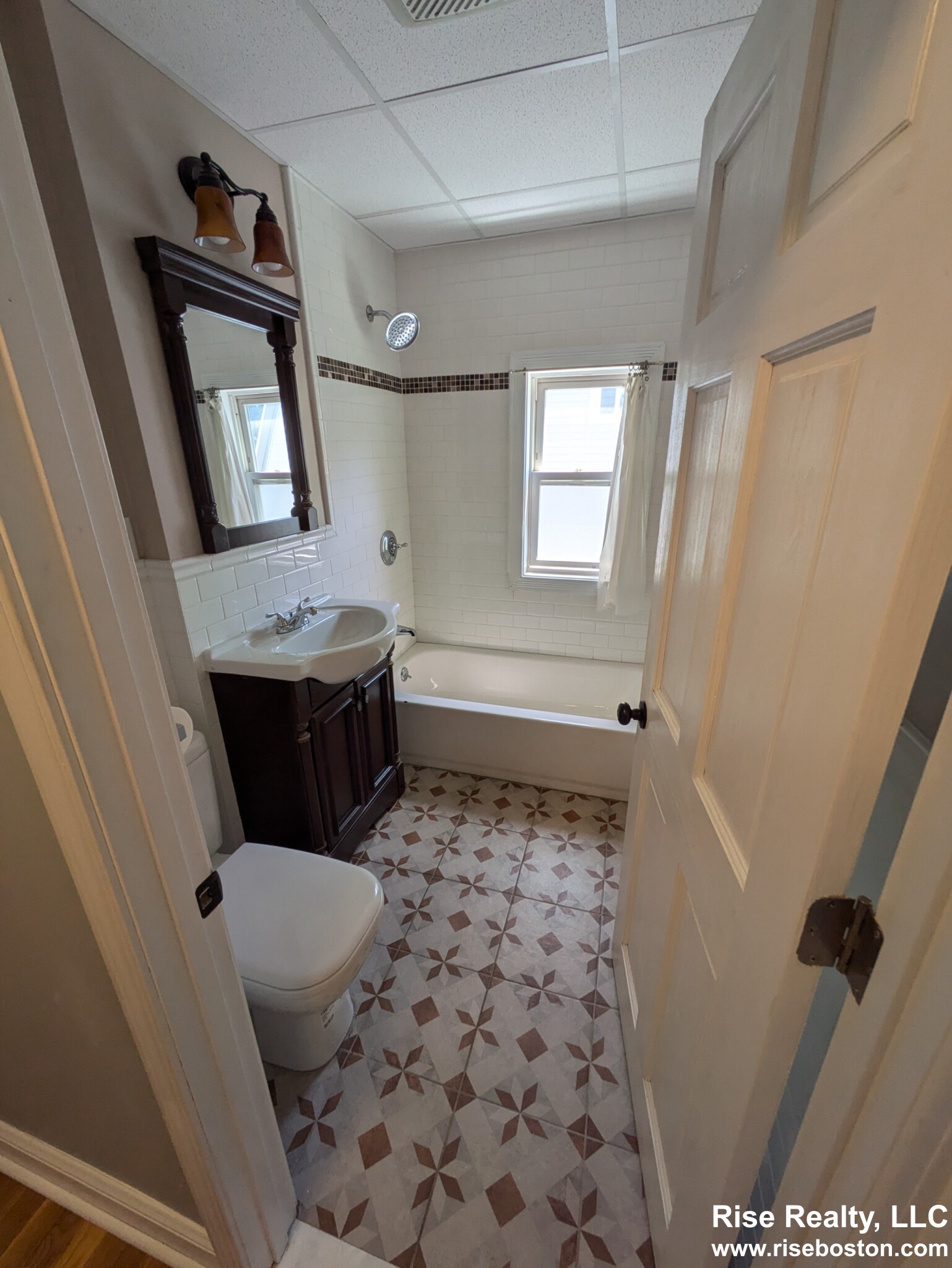 7 High Street Pl, Brookline