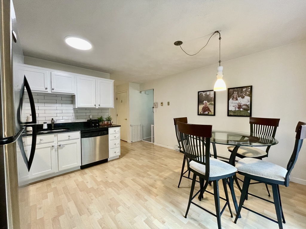 4 Erick Rd, Mansfield