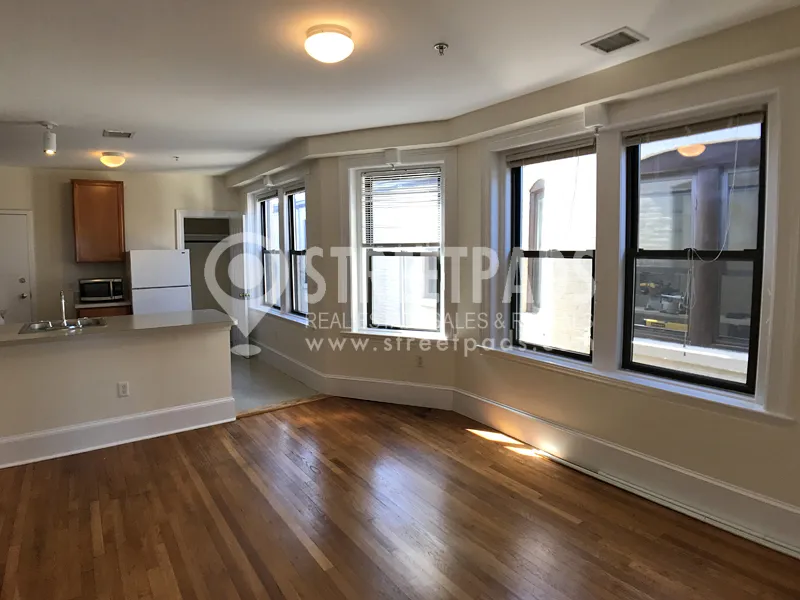 881 Massachusetts Ave, Central Square