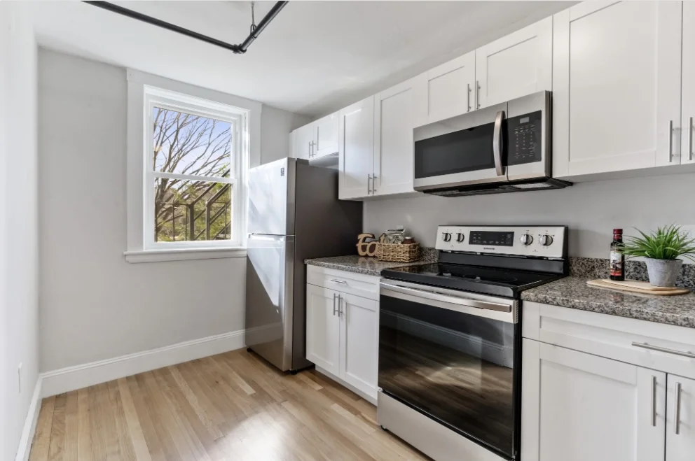 40 Butler Rd, Quincy