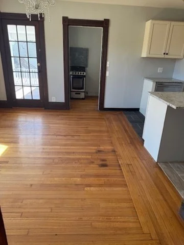 41 E Main St, Ayer
