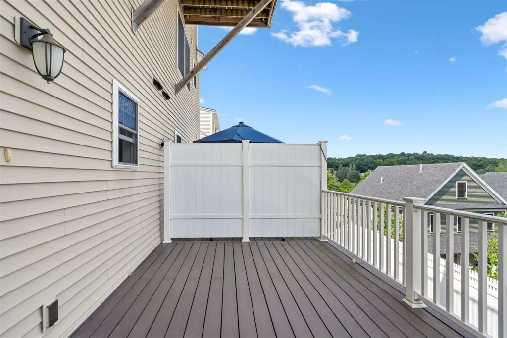 83 Orient, Arlington