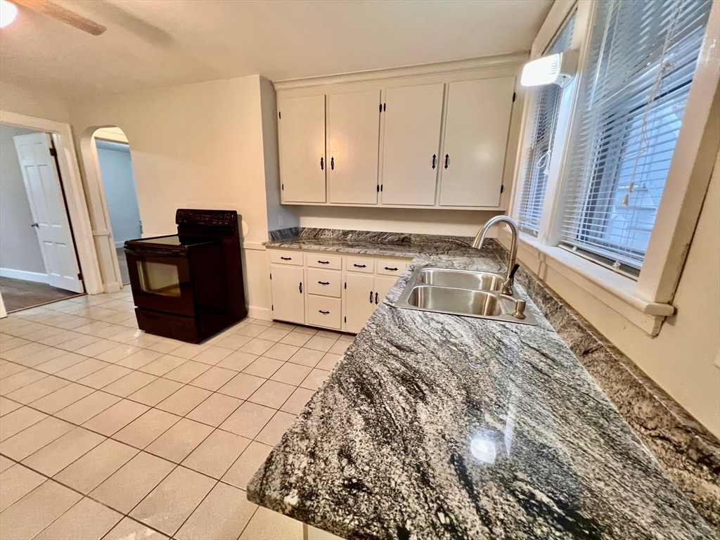 20-22 Randall Ave, Weymouth