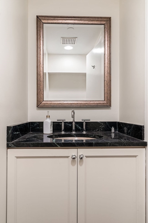 10 Rogers St, East Cambridge