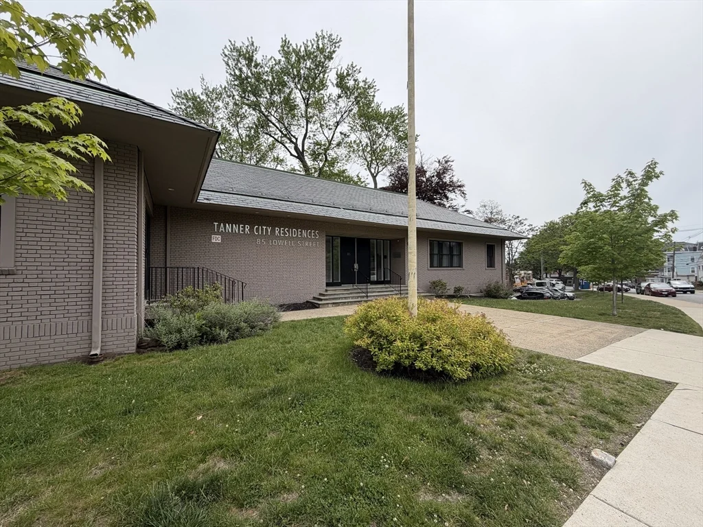 85 Lowell St, Peabody