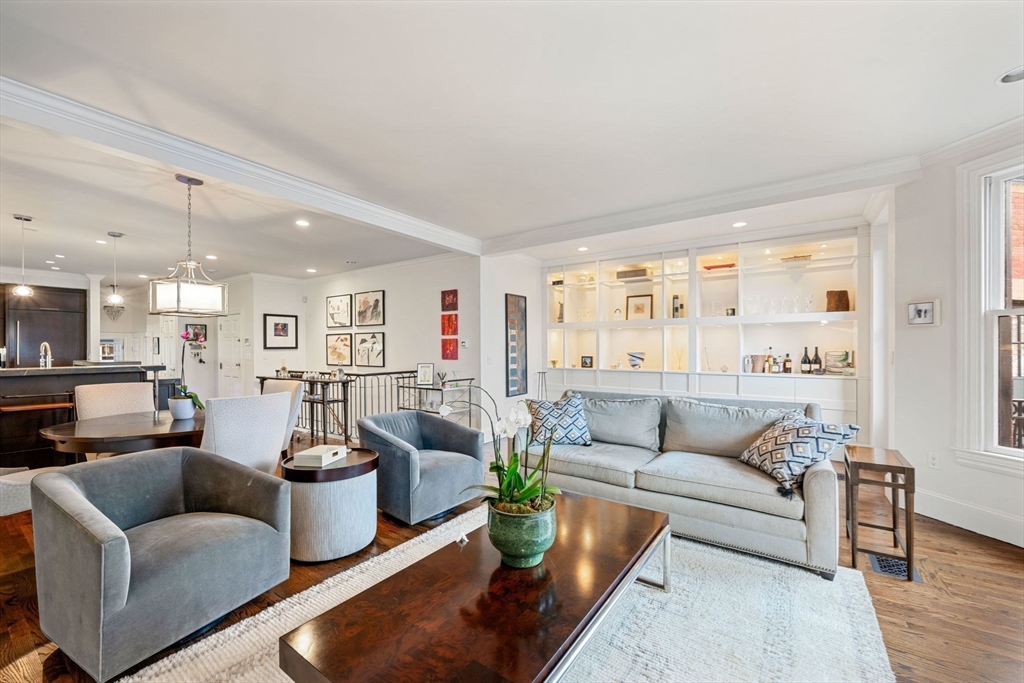 408 Beacon St, Back Bay