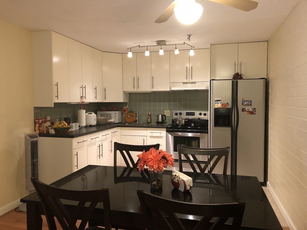 115 W Squantum St, Quincy