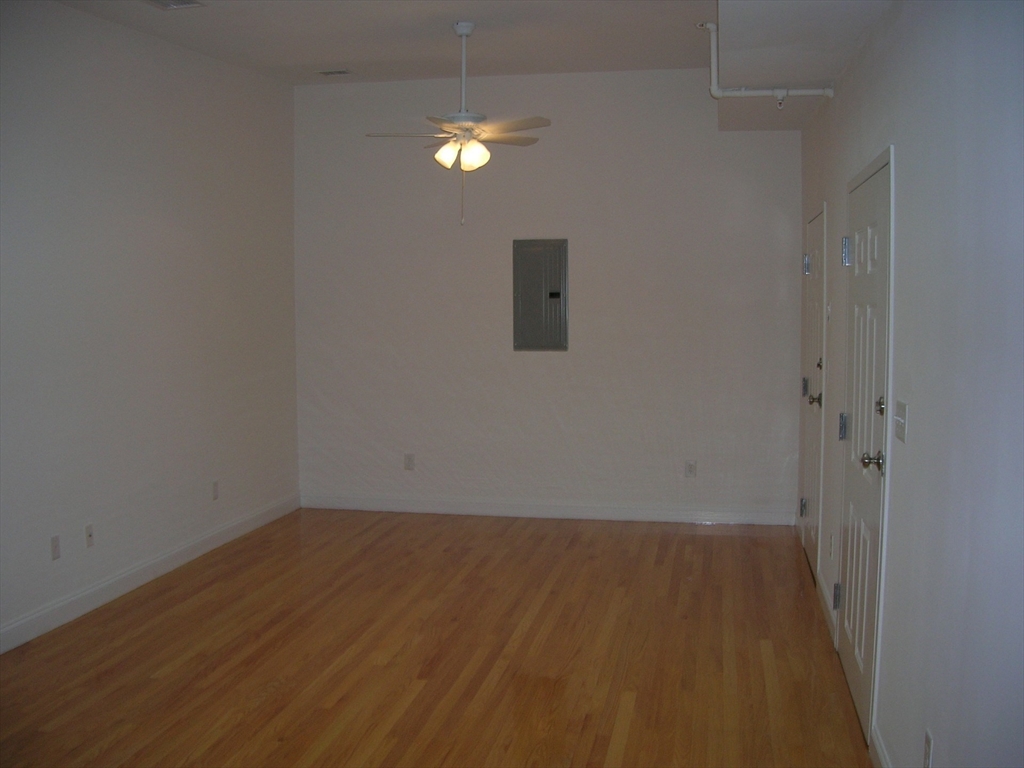 473 Main St, Melrose