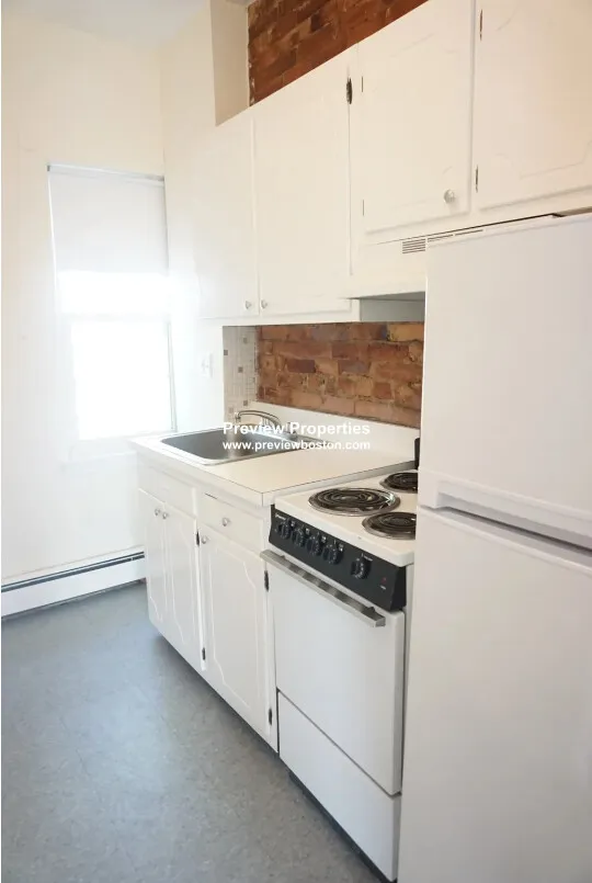 58 South Huntington Ave, Jamaica Plain