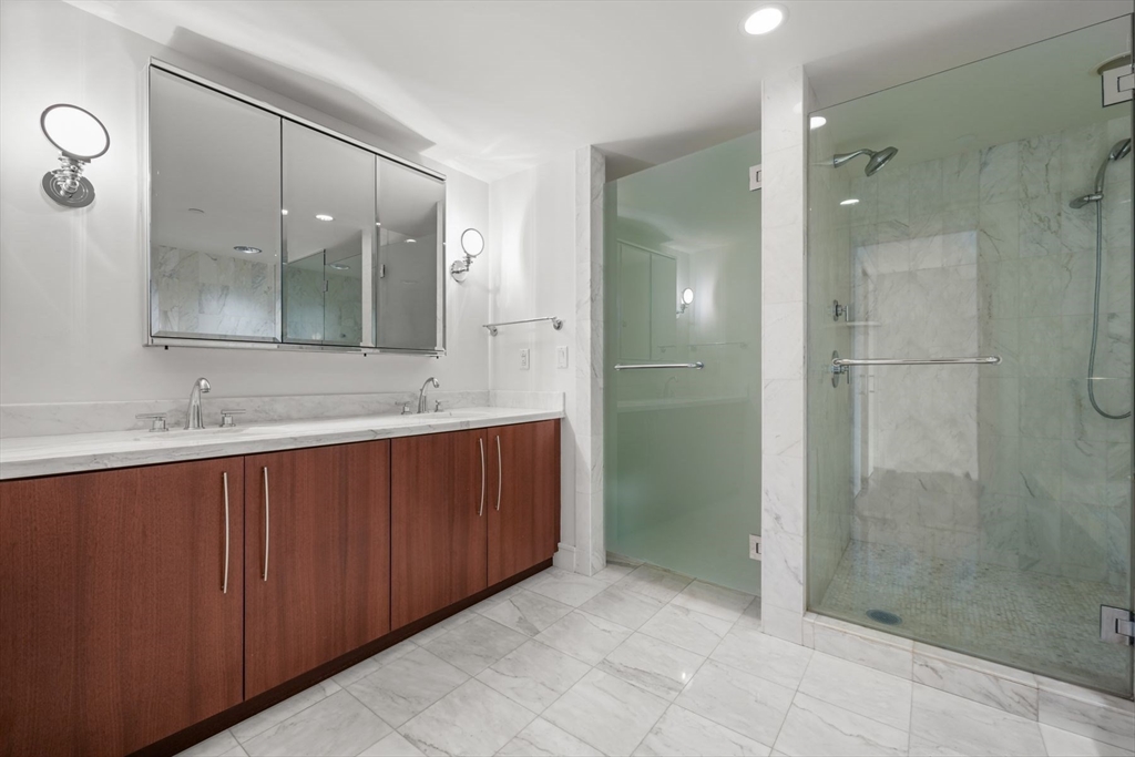 2 Battery Wharf, North End