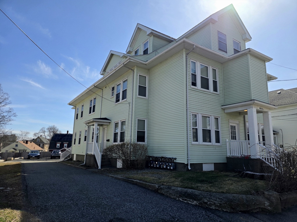 63 Stewart St, Quincy