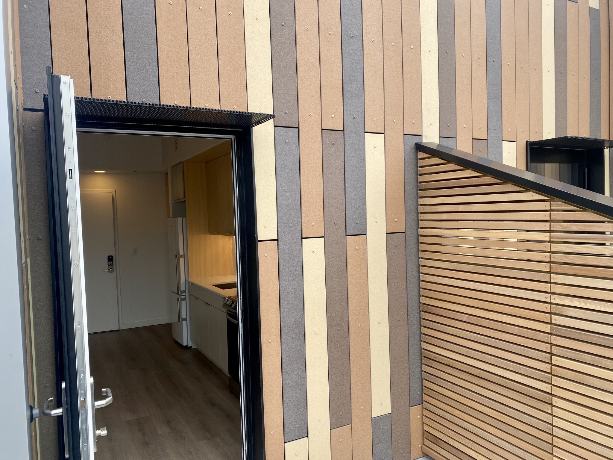 154 Broadway, East Somerville