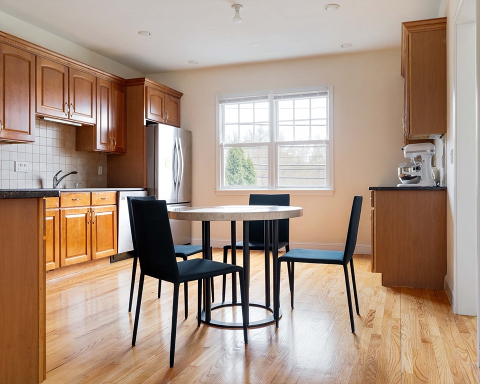 117-1 Florence St, Chestnut Hill