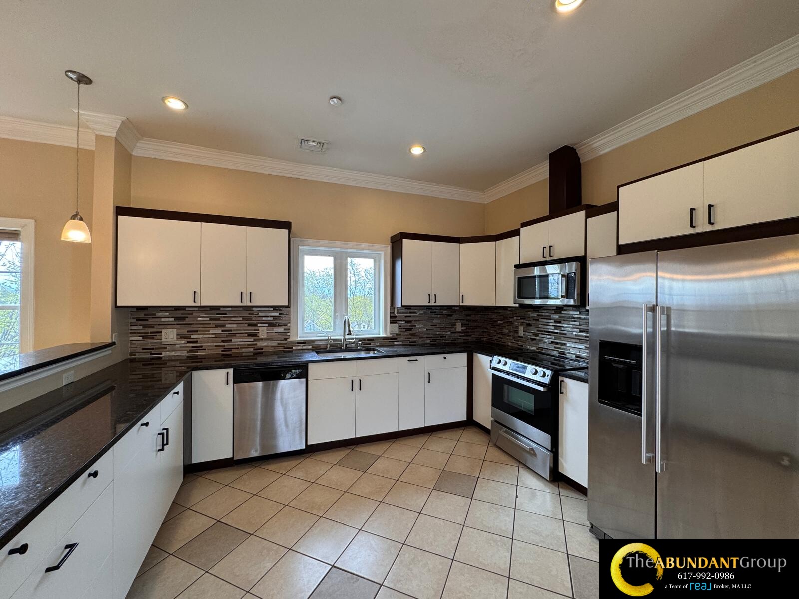 473 Revere Beach Pkwa, Revere