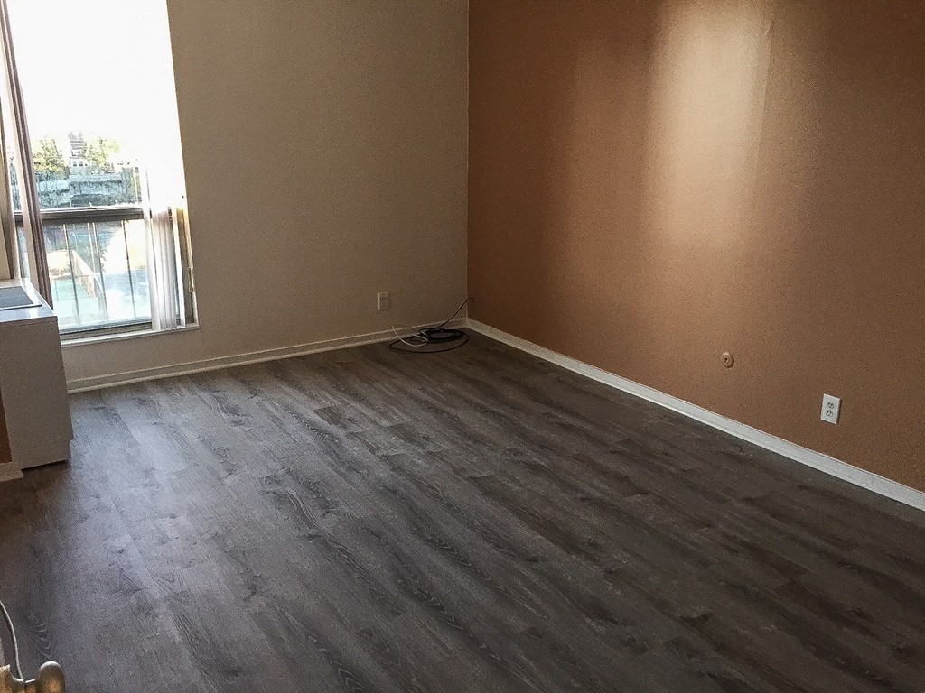 44 Washington St, Longwood