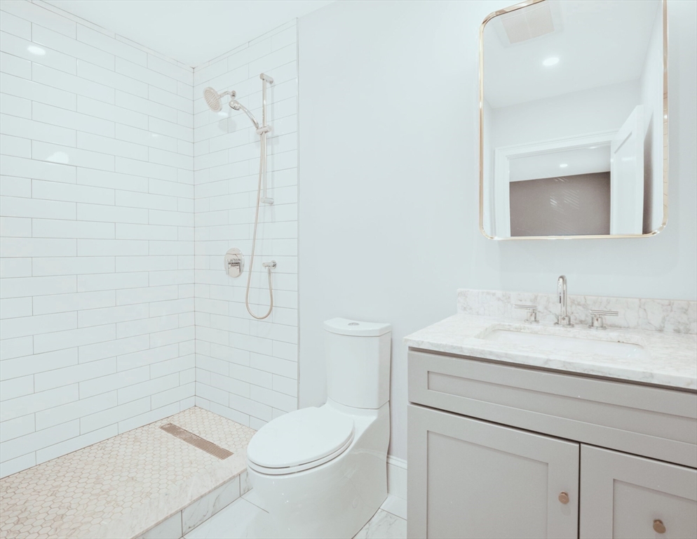 47 Mercer St, South Boston