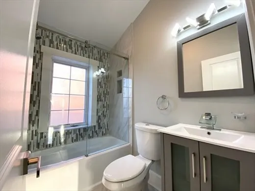 209 Green St, Cambridgeport