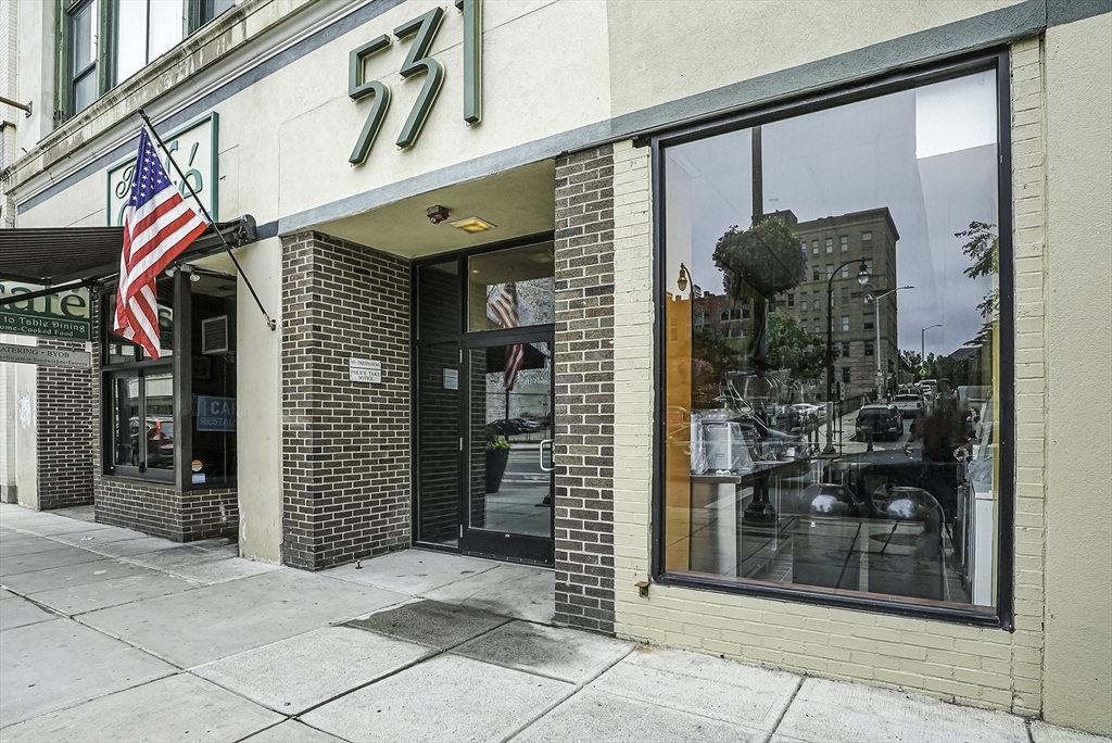 531 Main St, Worcester