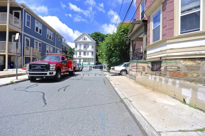 36 Cherokee St, Mission Hill