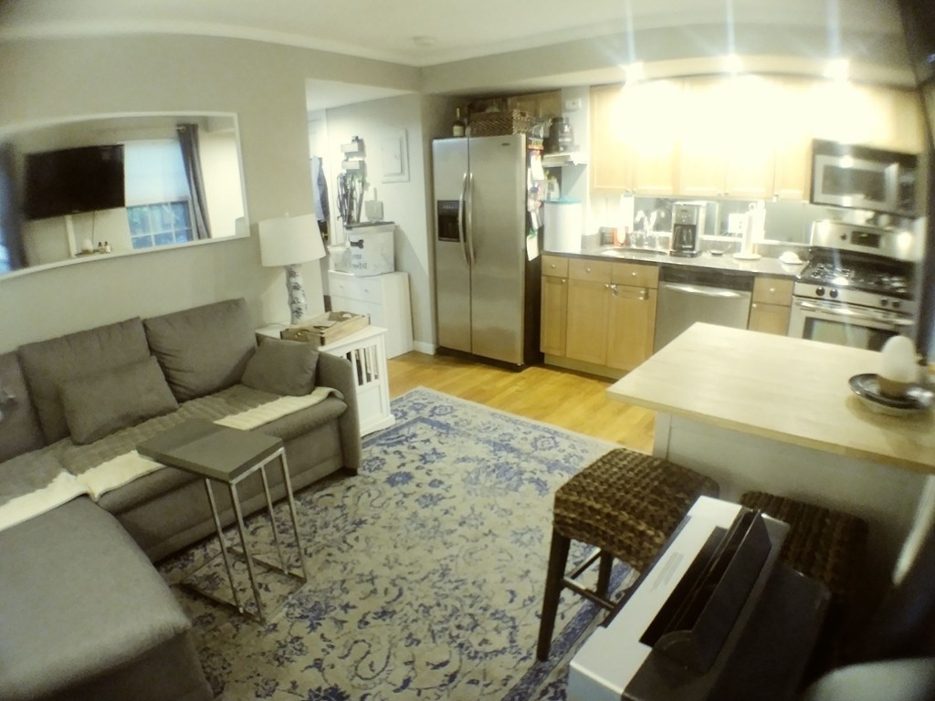 38 Lawrence St, South End