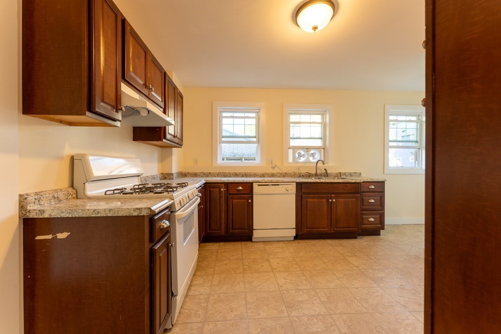 87 Harnden Ave, Watertown