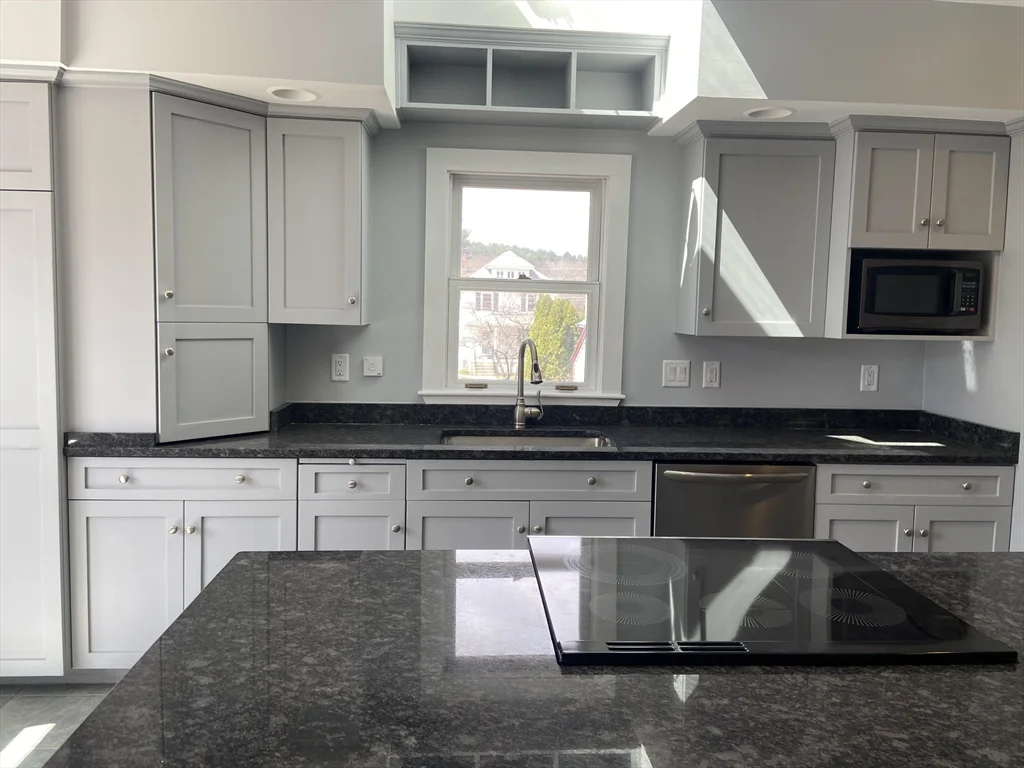 16 Taft St, Uxbridge