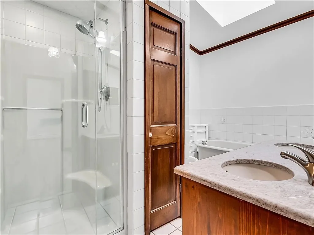 63 Johnson St, West Roxbury