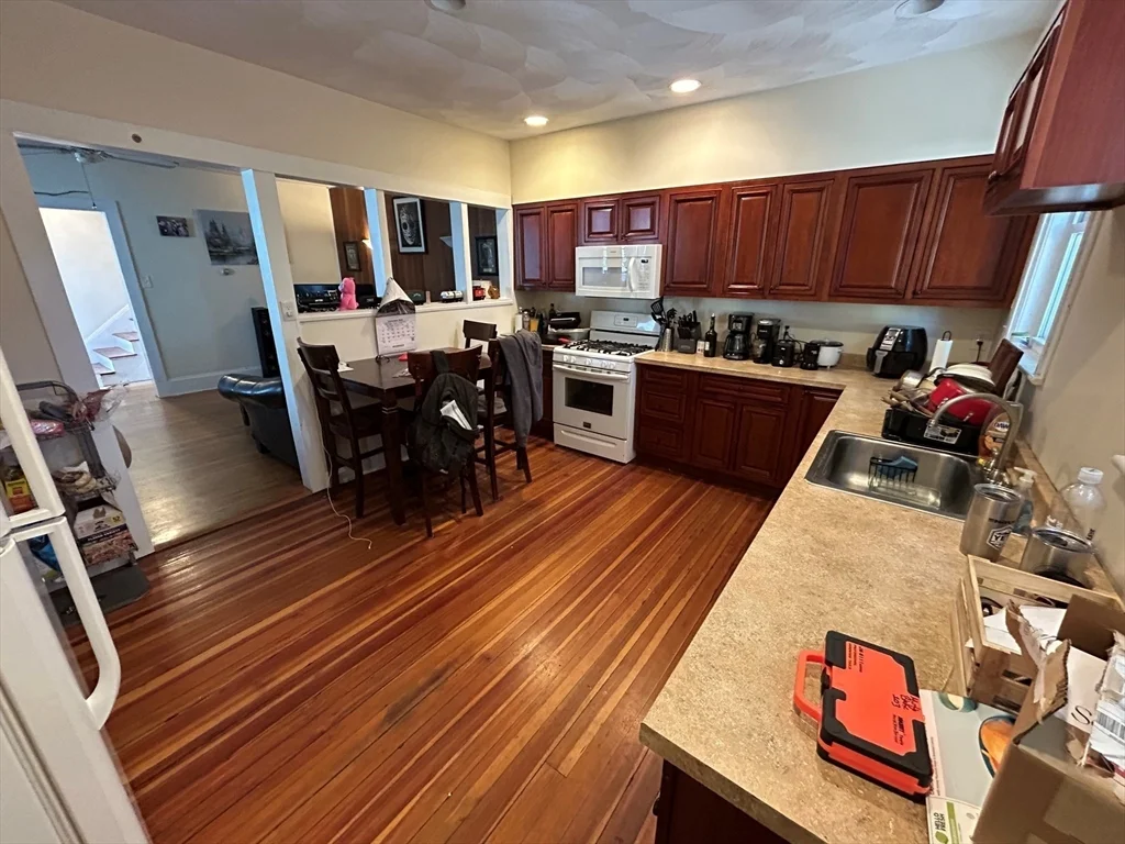 77 Bigelow St, Quincy