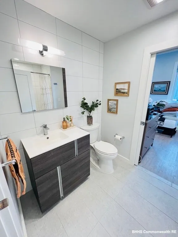 14 Ward St, Ward Two