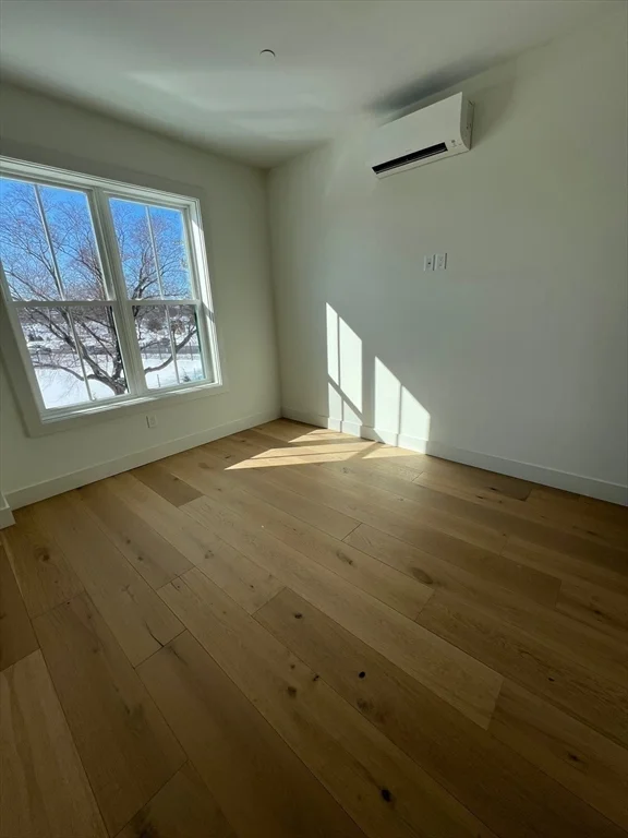 105 Sea St, Quincy
