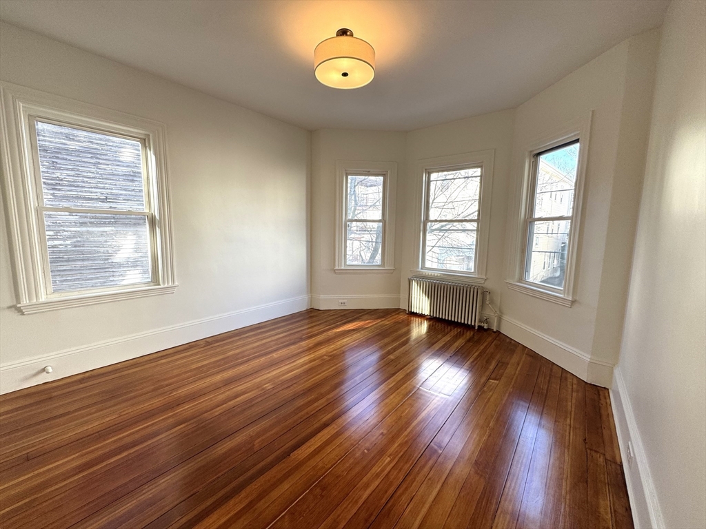 11 East Milton Rd, Brookline