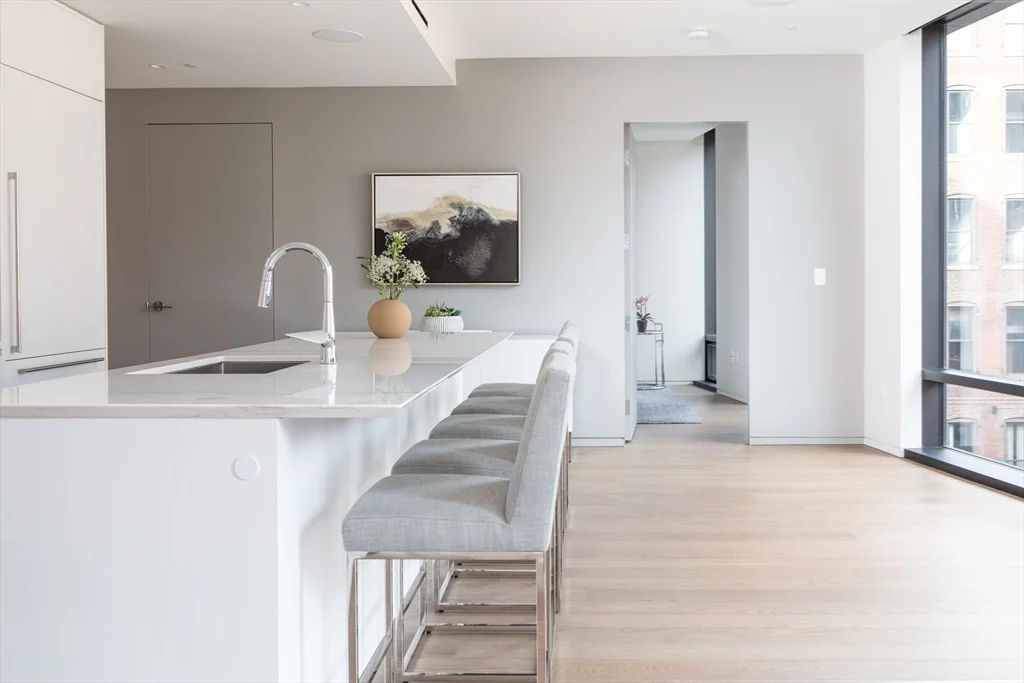 10 Farnsworth, South Boston