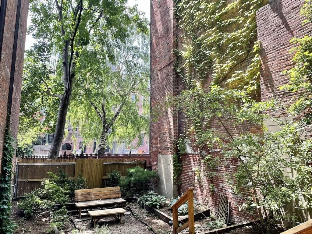 70 Rutland St, South End